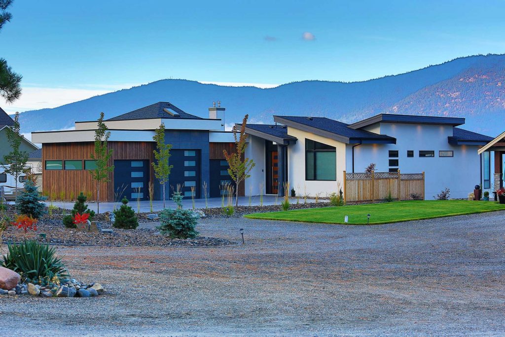 Lakeside Contemporary 8