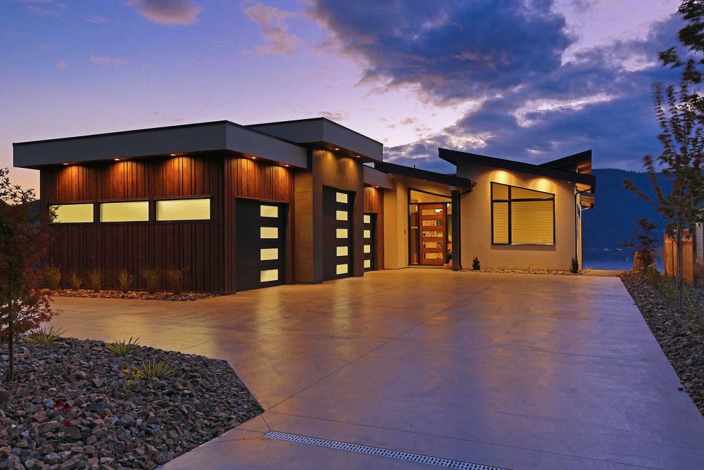 Lakeside Contemporary 1