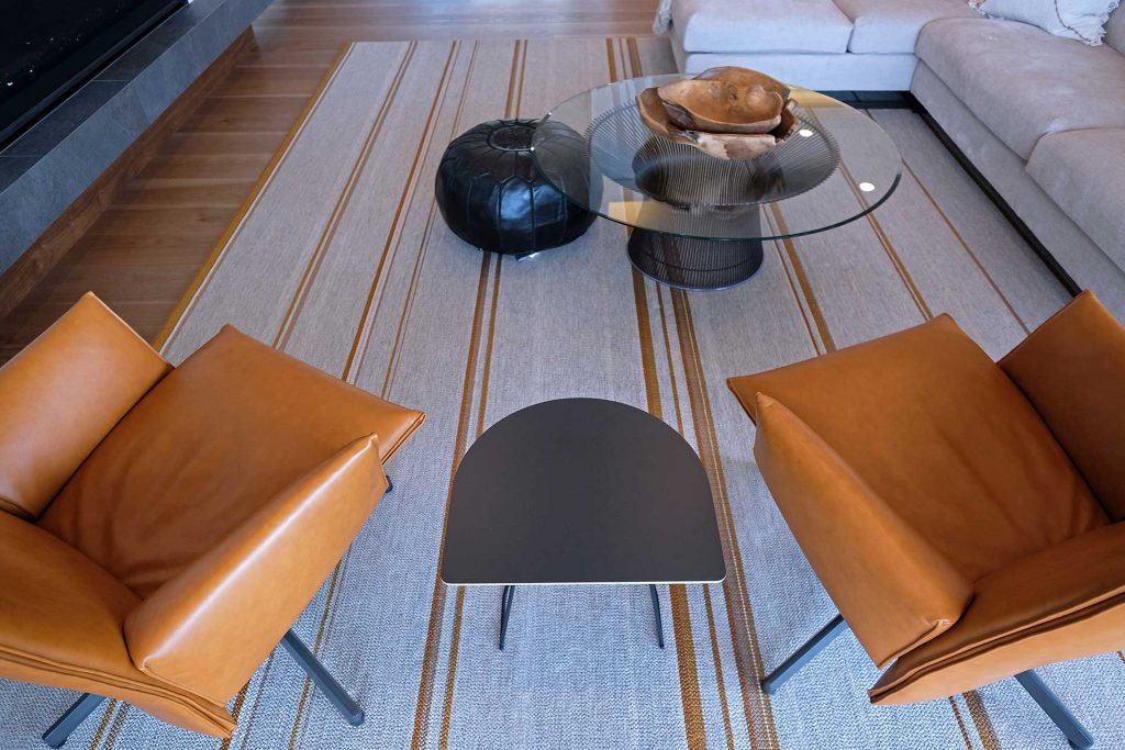 Lakeside Contemporary 4