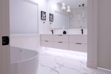 004TC HR SQ 004TC HR SQ