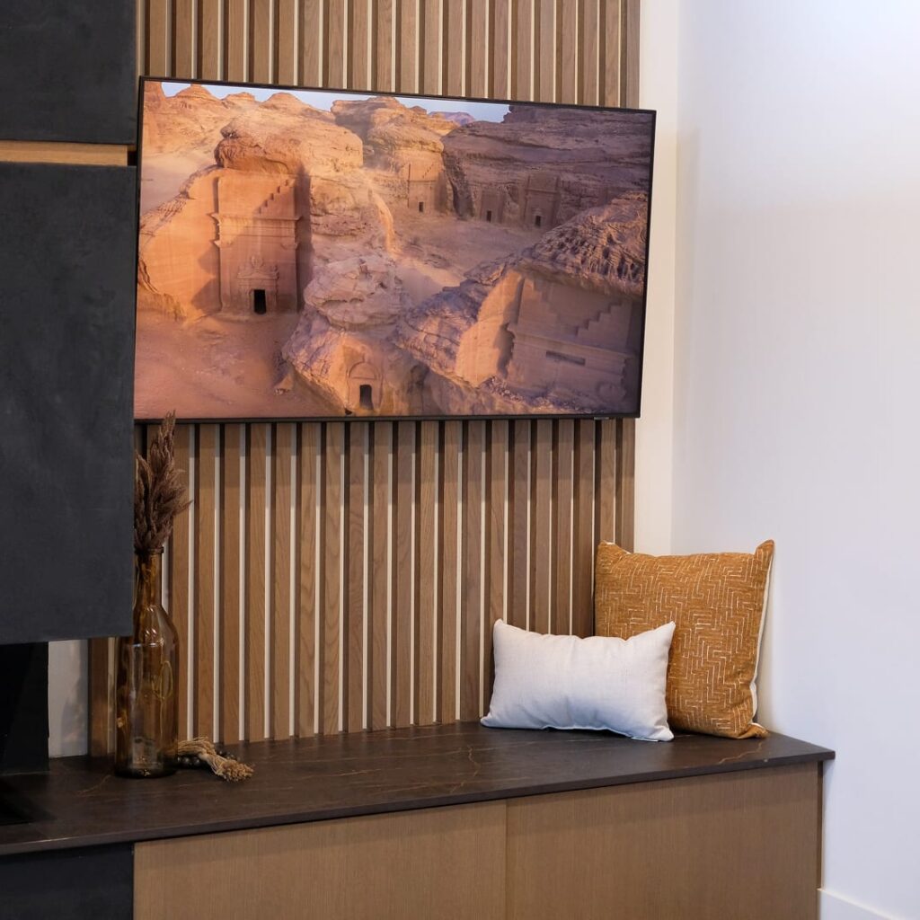 Mission Modern 11