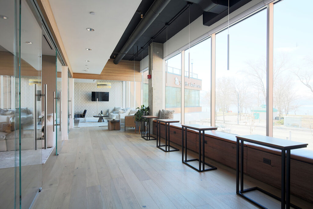 Elegant Lakeshore Office 6