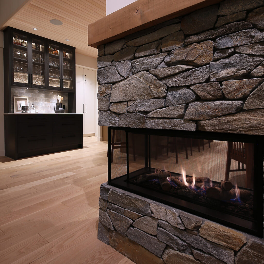 Monashee Heights 4