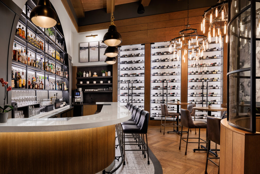 Erica Jane Restaurant – Downtown Kelowna 4