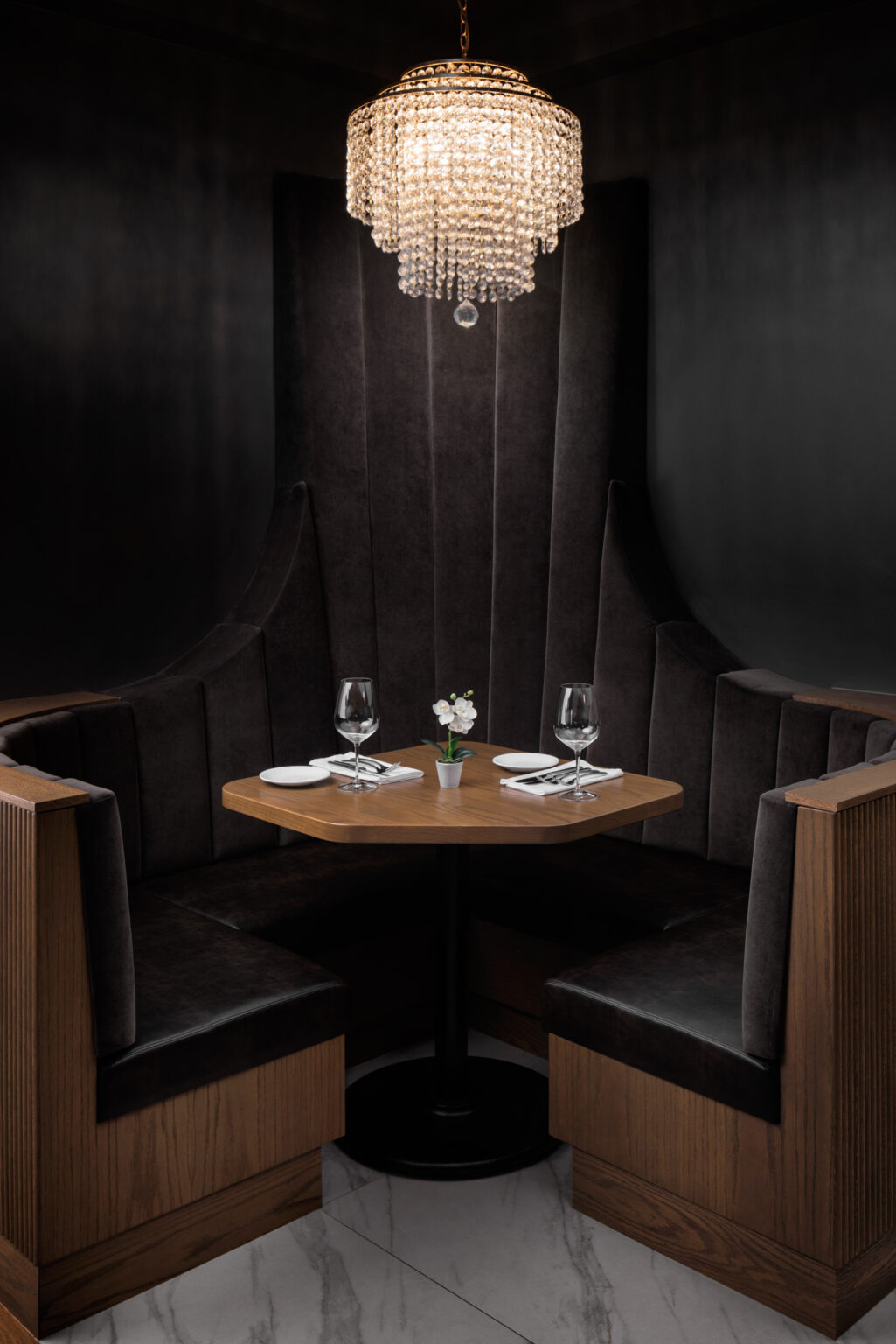 Erica Jane Restaurant – Downtown Kelowna 3